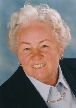 Portrait von Elfrieda Hartl